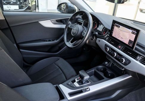 Audi A4, 2022