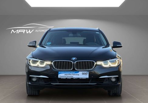 BMW 330, 2018