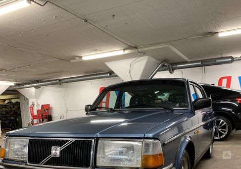 Volvo 244, 1987