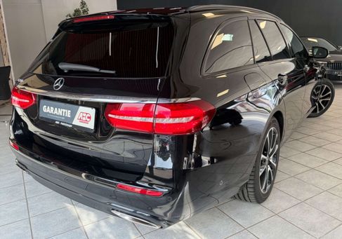 Mercedes-Benz E 200, 2019 3