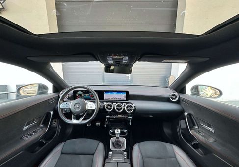 Mercedes-Benz CLA 180, 2022