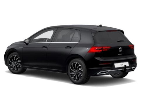 Volkswagen Golf, 2023 3