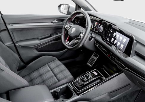 Volkswagen Golf, 2023