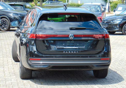 Volkswagen Passat Variant, 2025 3