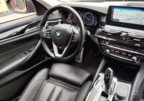 BMW 530, 2017