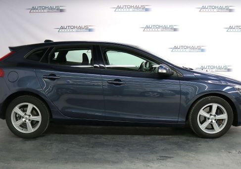 Volvo V40, 2018