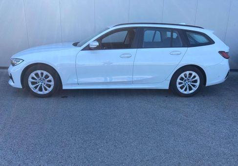 BMW 320, 2022