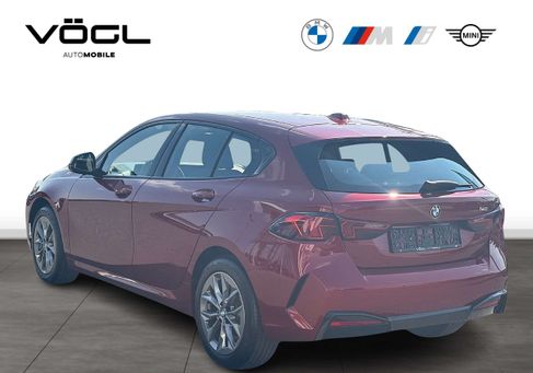 BMW 120, 2025