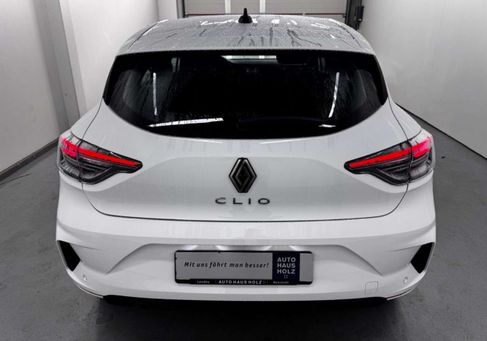 Renault Clio, 2024