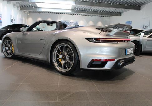 Porsche 911, 2023