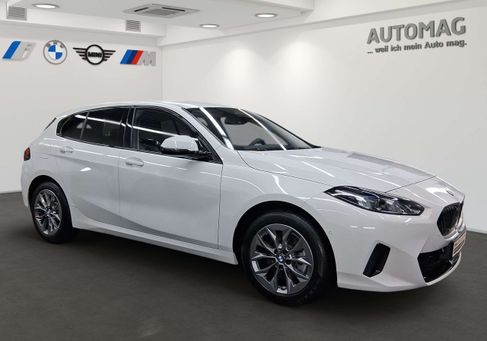 BMW 120, 2025