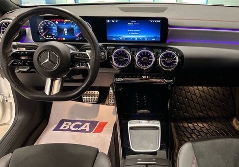 Mercedes-Benz CLA 200, 2025