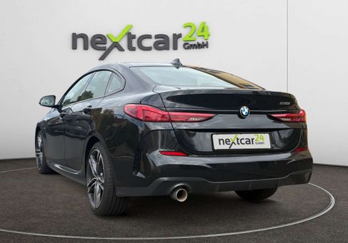BMW 218, 2020