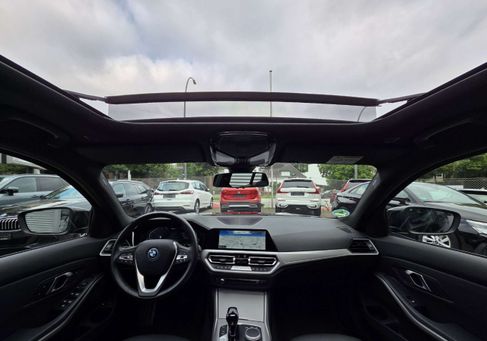 BMW 320, 2022