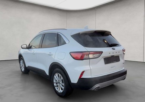 Ford Kuga, 2022