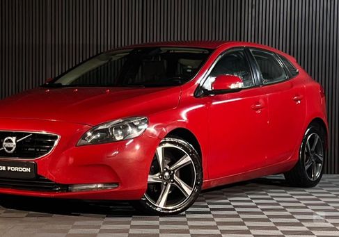 Volvo V40, 2013