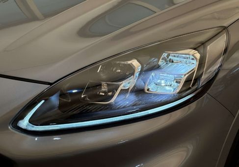 Ford Kuga, 2021