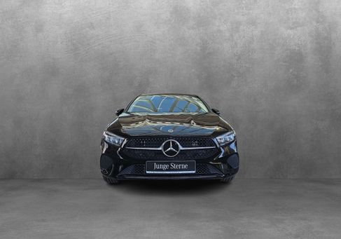 Mercedes-Benz A 250, 2023
