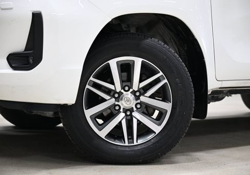 Toyota Hilux, 2021