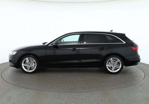Audi A4, 2021