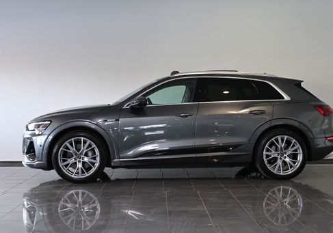 Audi e-tron, 2020