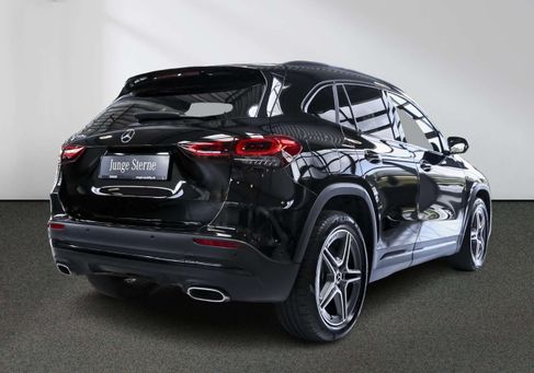 Mercedes-Benz GLA 250, 2021