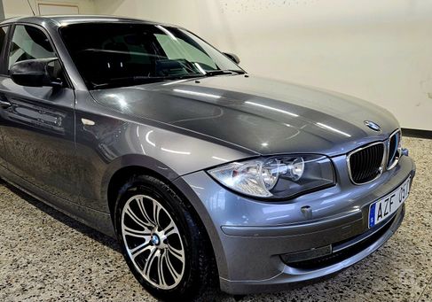 BMW 118, 2010