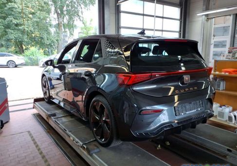 Cupra Born, 2024