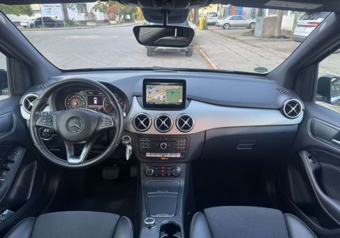 Mercedes-Benz B 200, 2019 2