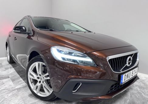Volvo V40 Cross Country, 2018
