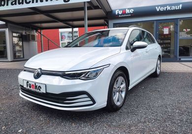 Volkswagen Golf, 2022