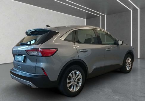 Ford Kuga, 2022