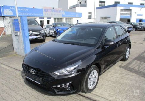 Hyundai i30, 2022