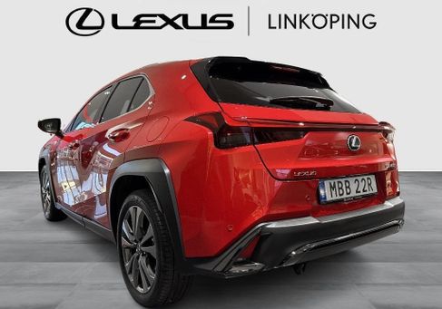 Lexus UX, 2025