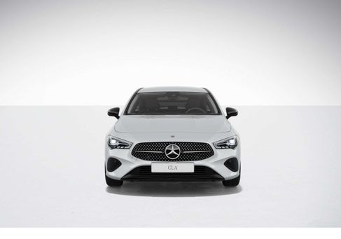Mercedes-Benz CLA 180, 2024