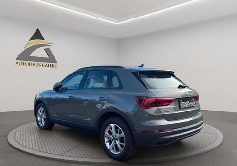Audi Q3, 2022 3