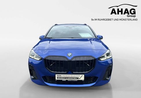 BMW 220, 2025 2