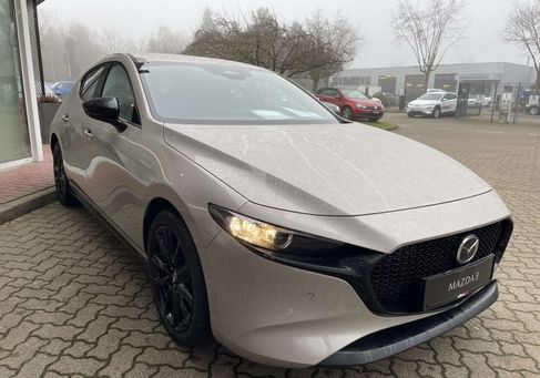 Mazda 3, 2025