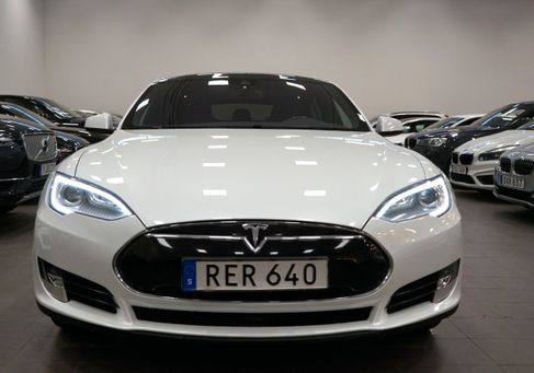 Tesla Model S, 2016