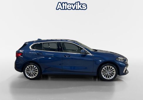 BMW 118, 2022