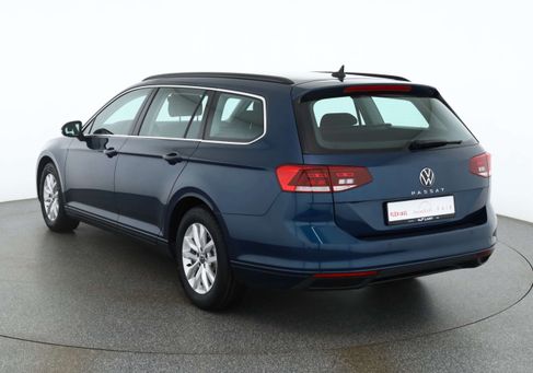 Volkswagen Passat Variant, 2023 3