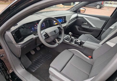Opel Astra, 2025