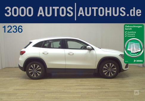 Mercedes-Benz GLA 220, 2021