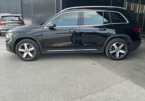 Mercedes-Benz GLB 200, 2021