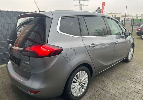 Opel Zafira, 2017