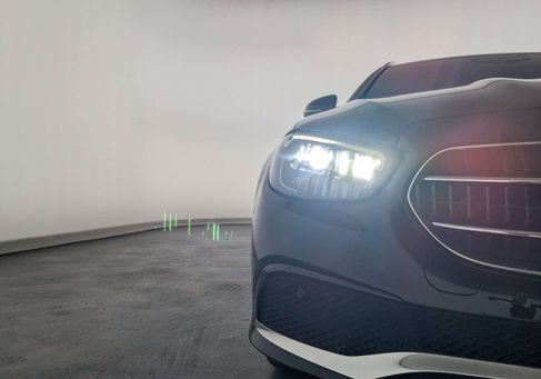 Mercedes-Benz E 300, 2021 3