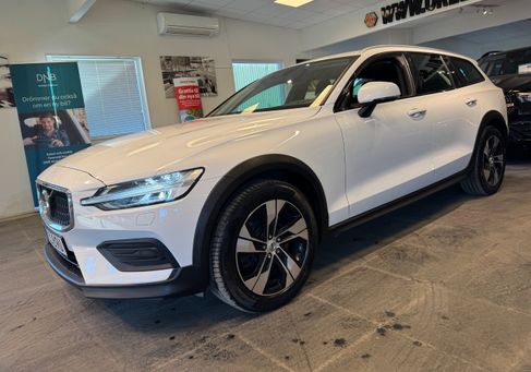 Volvo V60 Cross Country, 2022