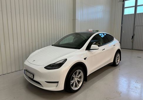 Tesla Model Y, 2023 2