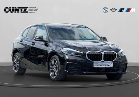 BMW 118, 2023