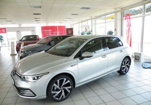 Volkswagen Golf, 2022